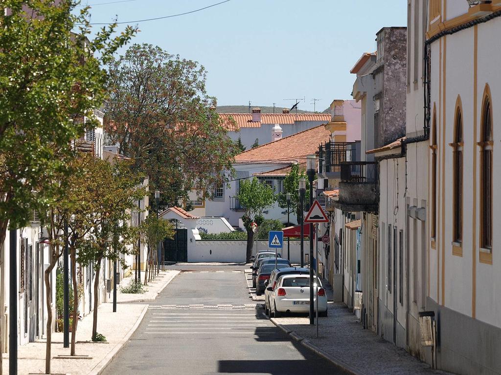 Gasthaus Casa Do Infante Ferreira Do Alentejo Exterior foto